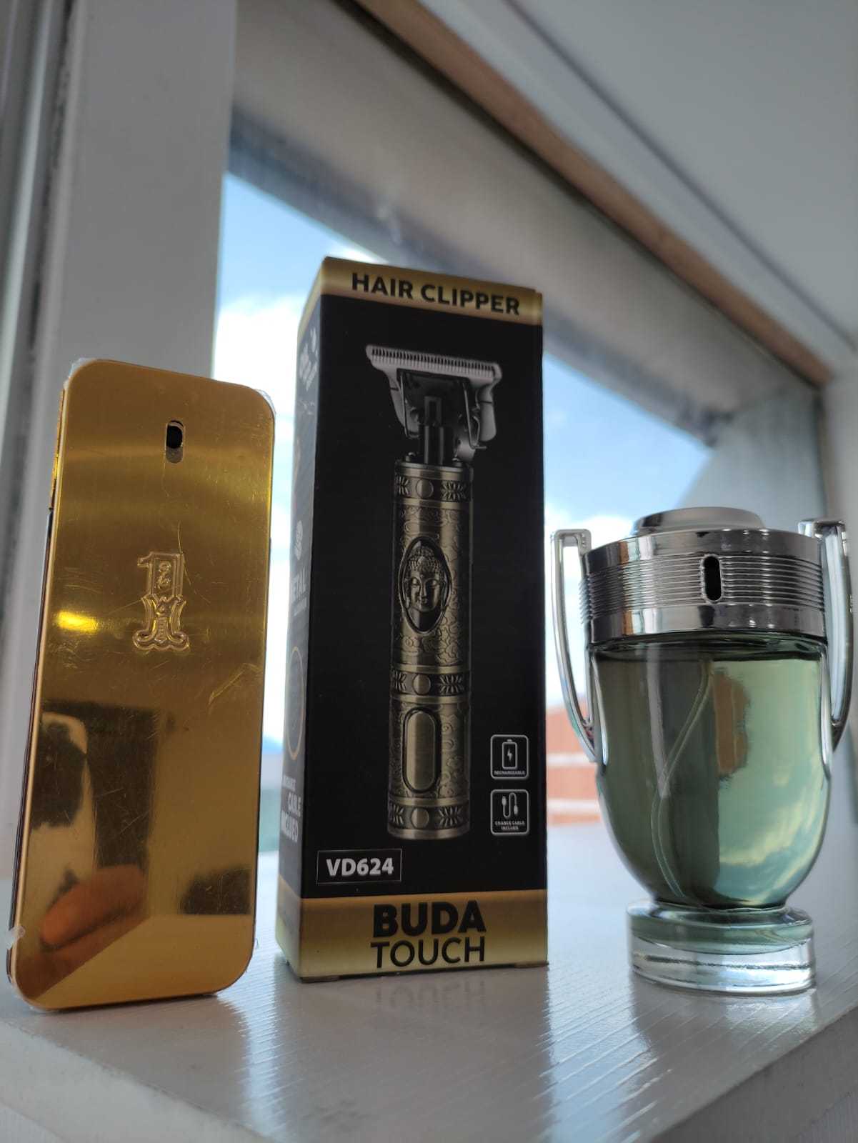 KIT 116 (2 PERFUMES + AFEITADORA)